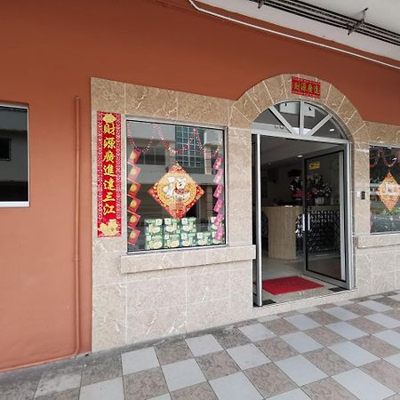 Indah Inn 타와우 외부 사진